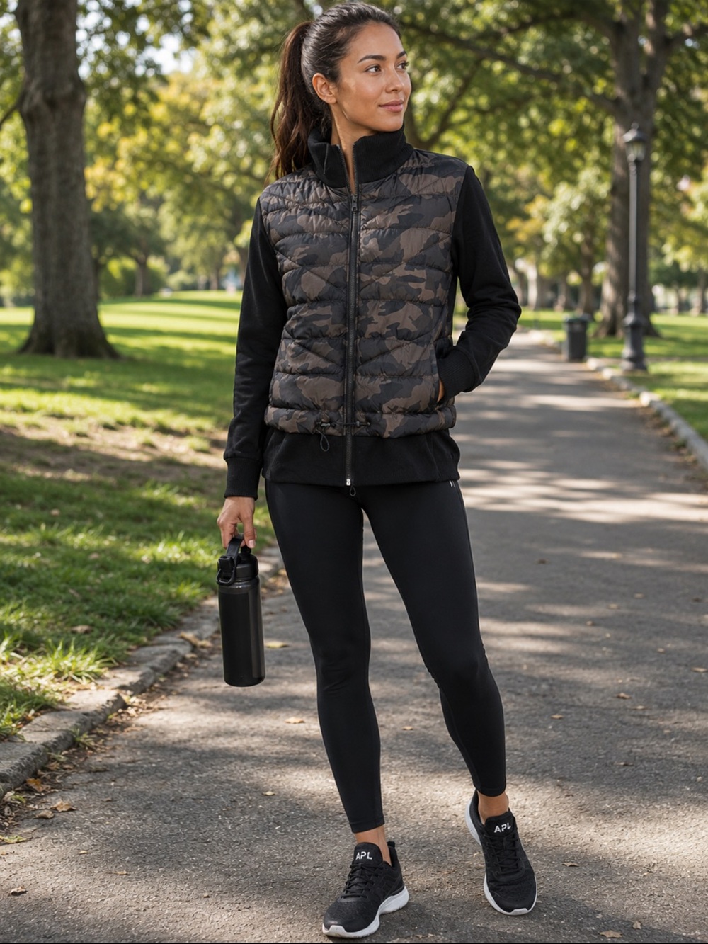 Zella Black camouflage Textured puff jacket. L